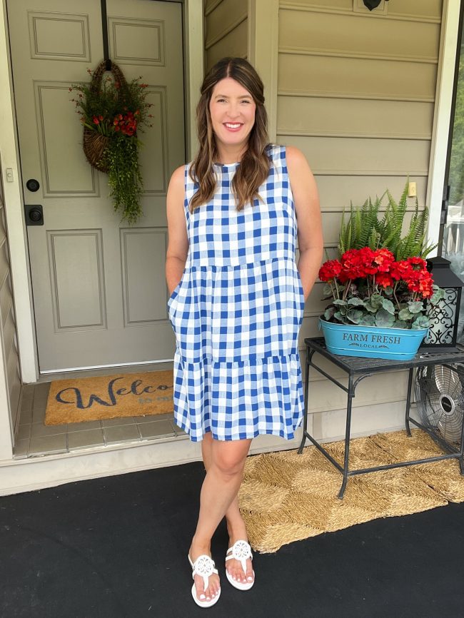 Subtle July 4th Outfit Ideas - The Scarlet Lily